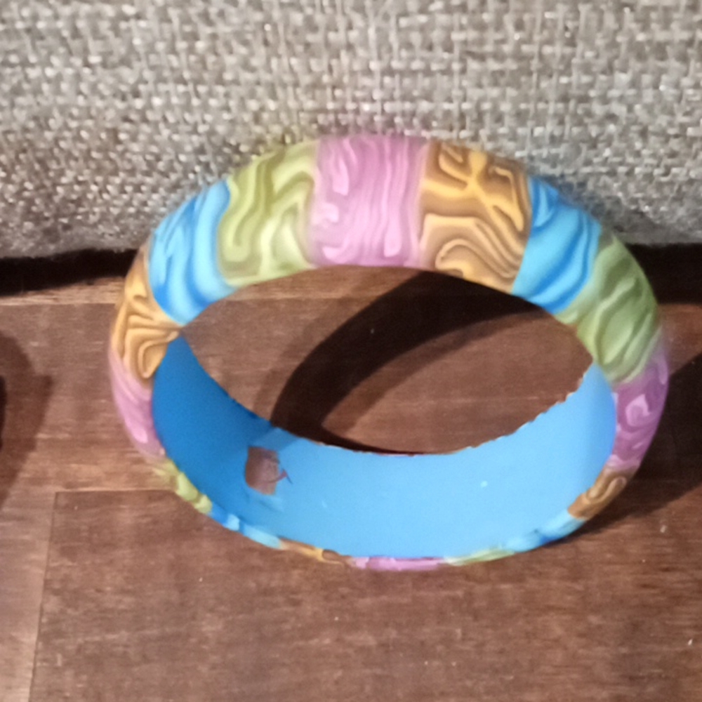 Two bracelets - Picture 2 of 3